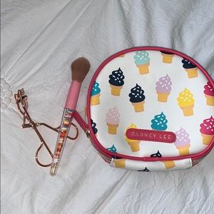 Makeup bag
